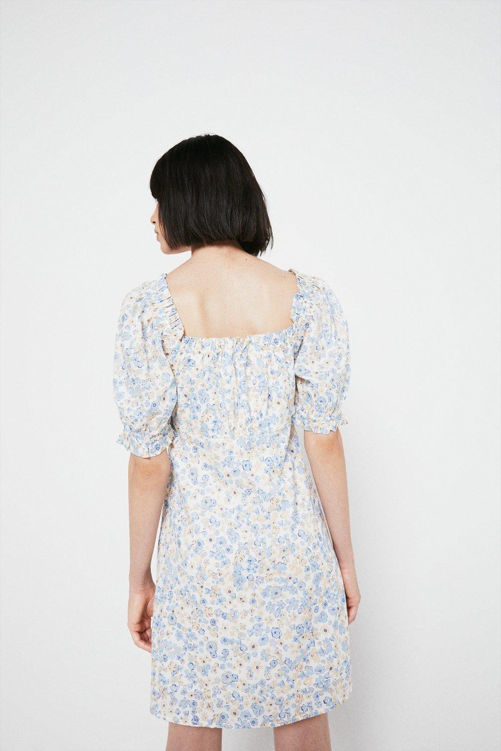 ditsy floral sweetheart neck dress