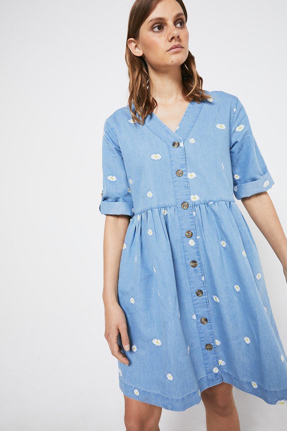 denim daisy dress