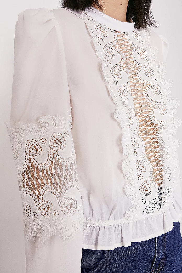 White lace insert