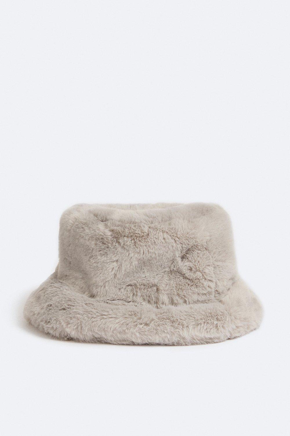 white fur bucket hat