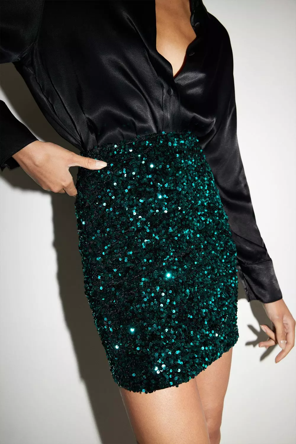 Green Sparkly Mini Skirt | vlr.eng.br