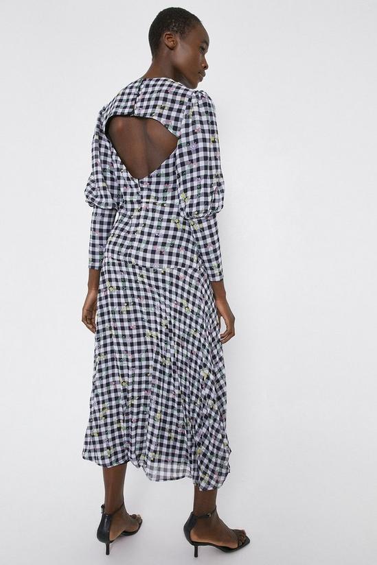 Warehouse Dress In Gingham With Floral 3