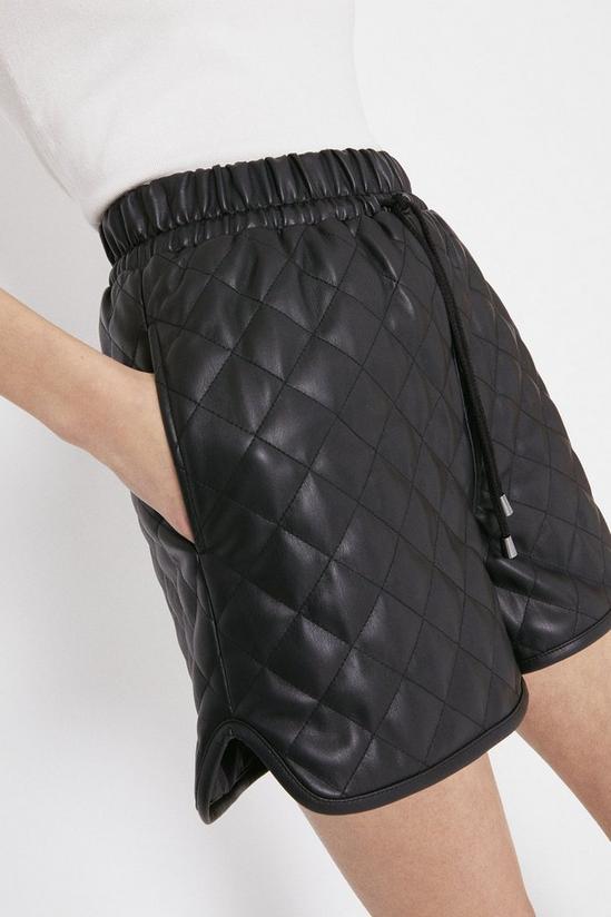 Warehouse Faux Leather Quilted Short 2