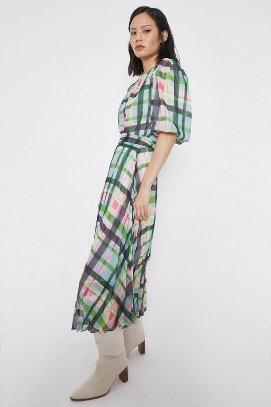 Warehouse Fit And Flare Dress In Check With Pleat Hem 3
