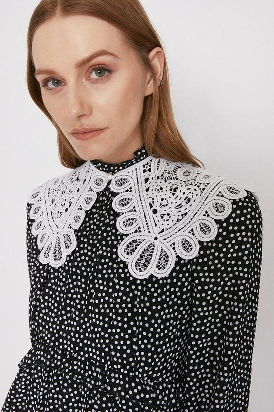 Warehouse White Embroidered Collar 2