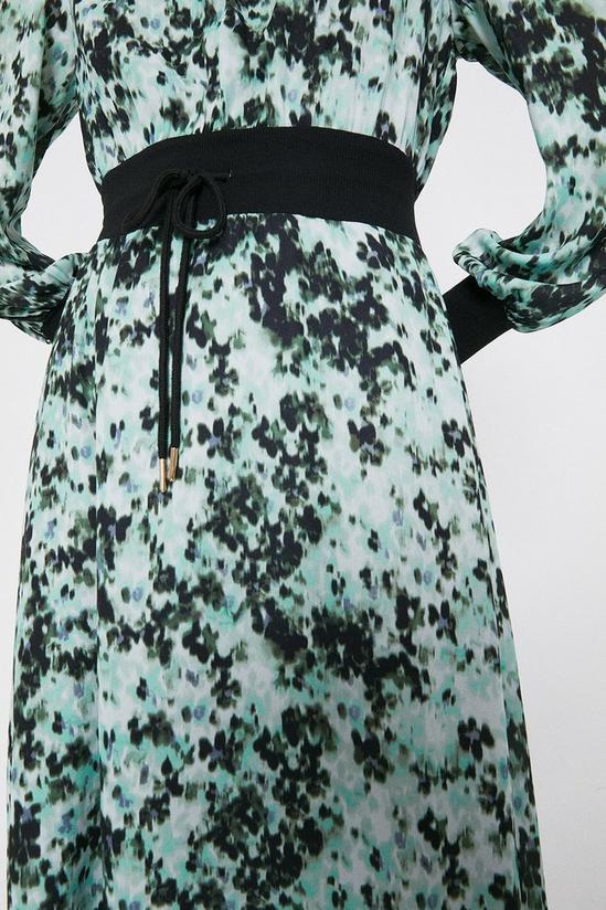 Warehouse Dress In Print With Rib Detail 2