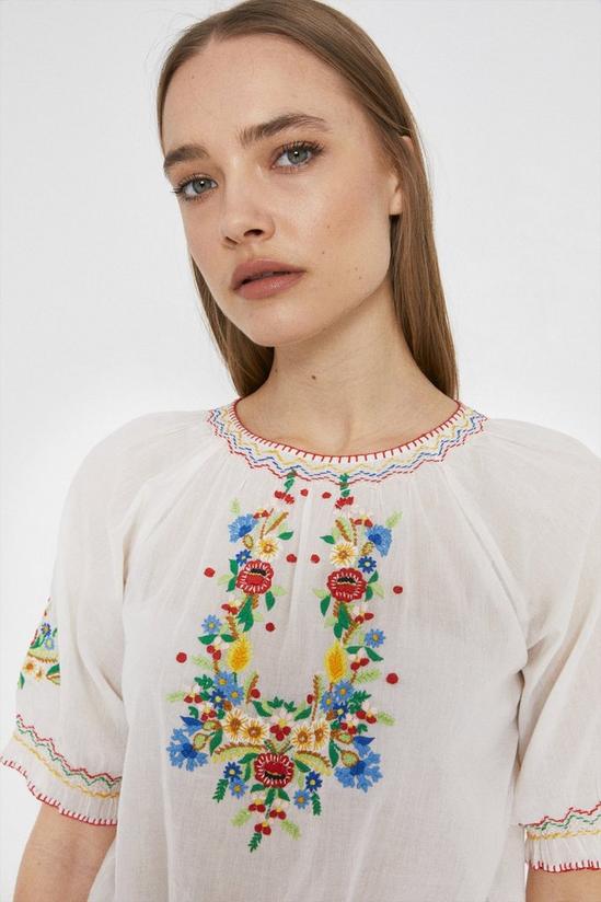 Warehouse Top With Coloured Embroidery 2