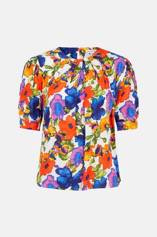 Warehouse Pleat Neck Top In Print With Short Sleeve 5