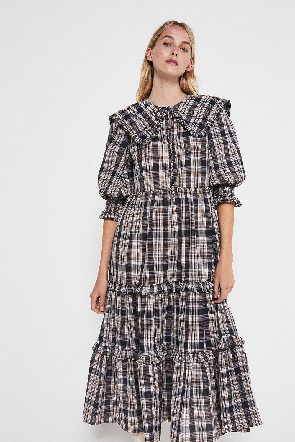 Warehouse store collar dress