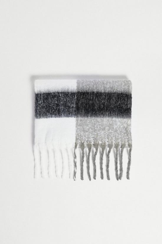 Warehouse Soft Check Scarf 1