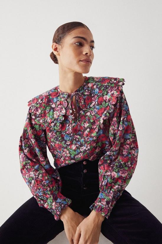 Warehouse Floral Scallop Collar Puff Sleeve Top 2