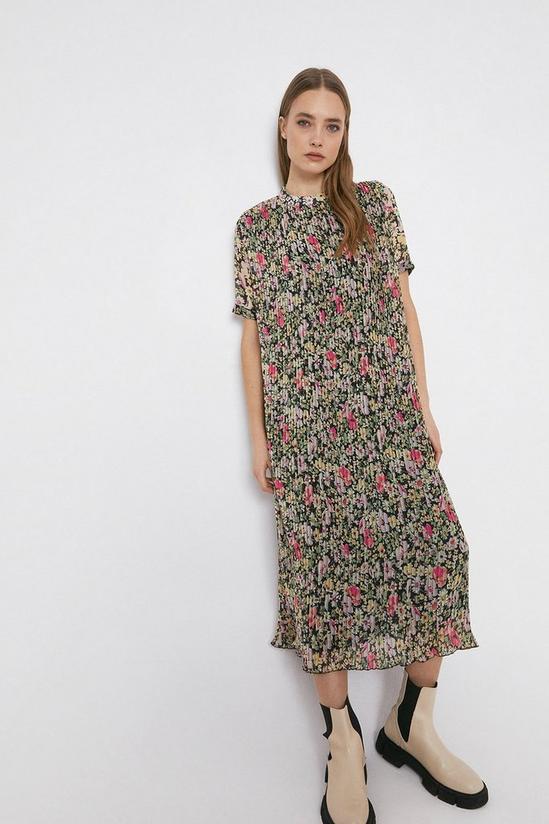 Warehouse Floral Pleated Midi Dress With Short Sleeve 1