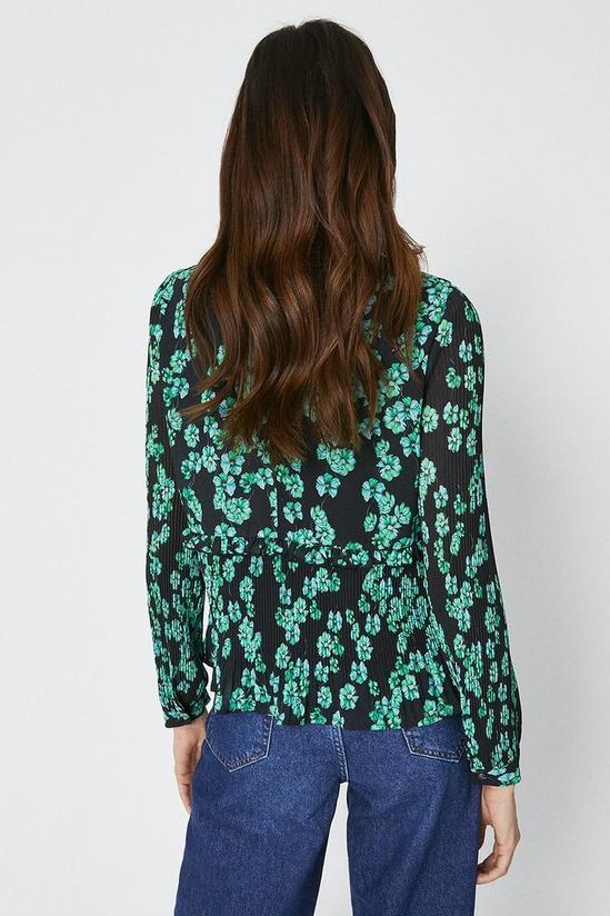 Warehouse Pleated Hem Top In Floral Print 3