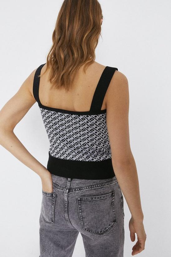 Warehouse Geo Jacquard Knitted Cropped Vest 3