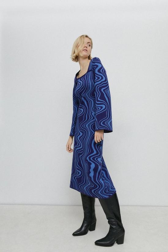 Warehouse Petite Warped Jacquard Knitted Midi Dress 2