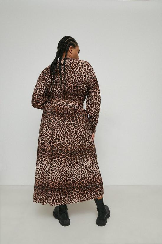 Warehouse Plus Size Animal Print Plisse Belted Midi Dress 3