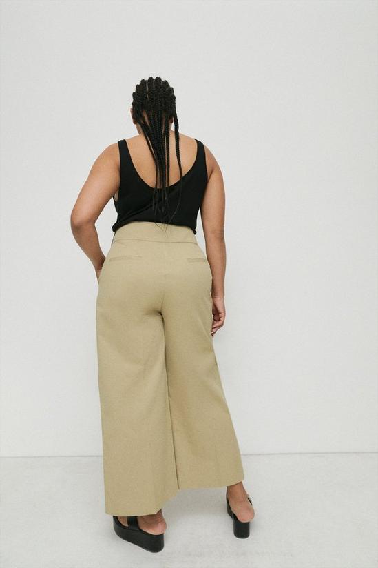 Warehouse Plus Size Elevated Wide Crop Trouser 3