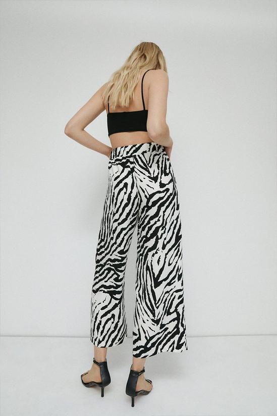 Warehouse Zebra Crepe Wide Crop Trousers 3