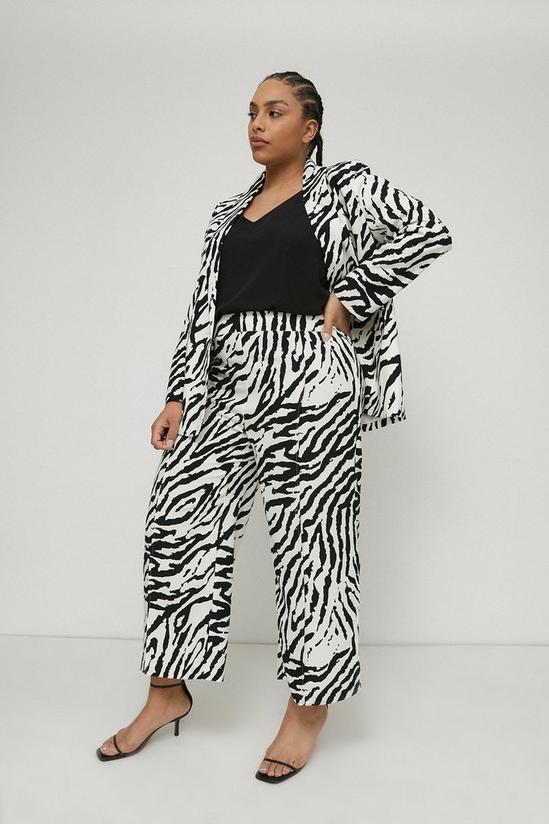 Warehouse Plus Size Zebra Crepe Wide Crop Trousers 1
