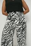 Warehouse Plus Size Zebra Crepe Wide Crop Trousers thumbnail 2