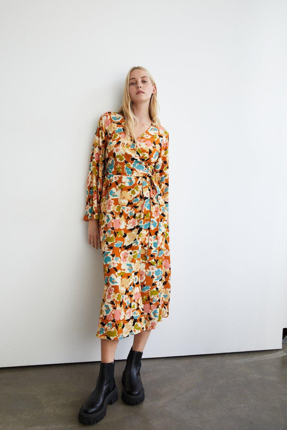 Warehouse floral 2024 wrap dress