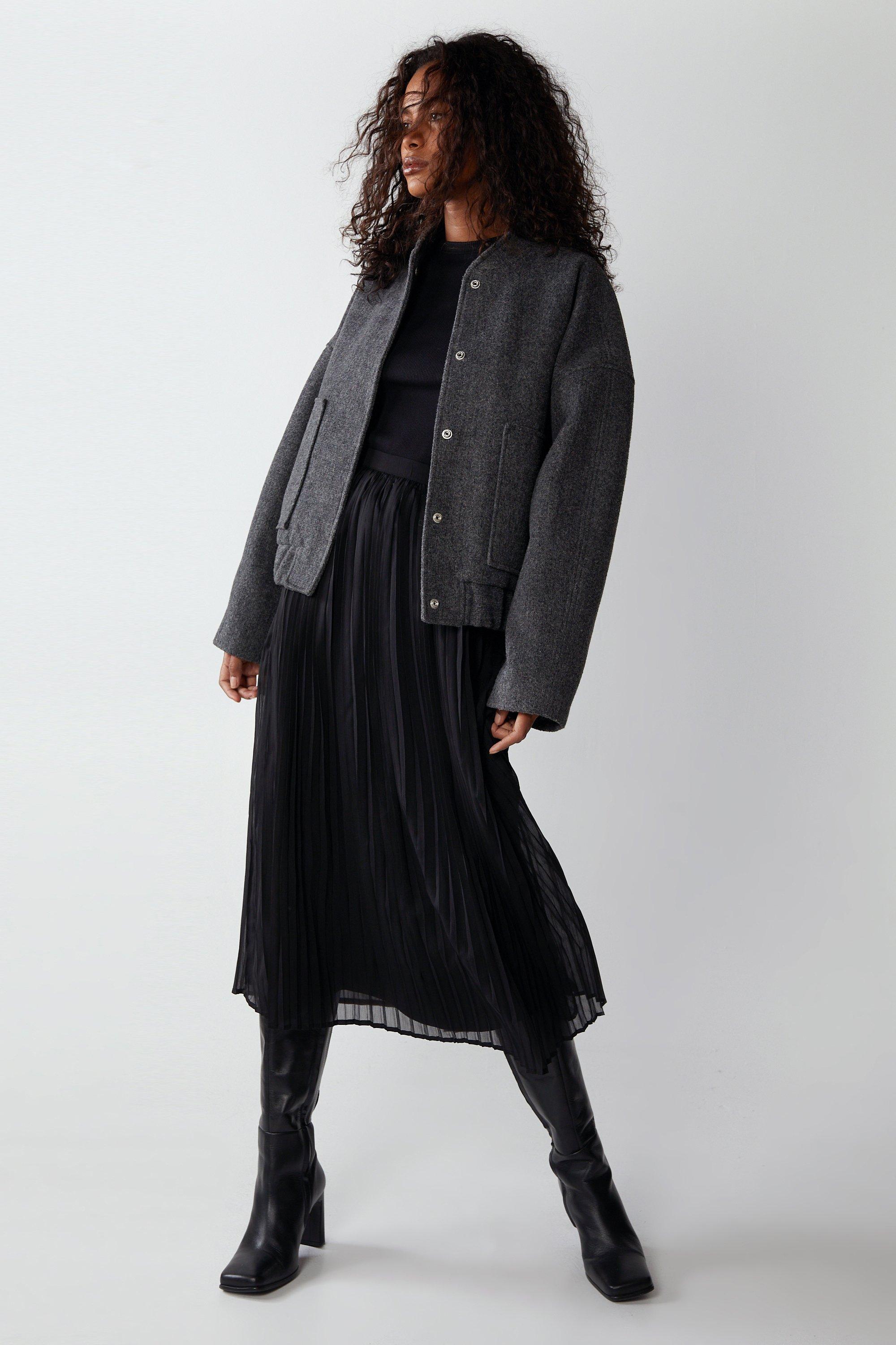 Womens Pleated Midi Skirt - black