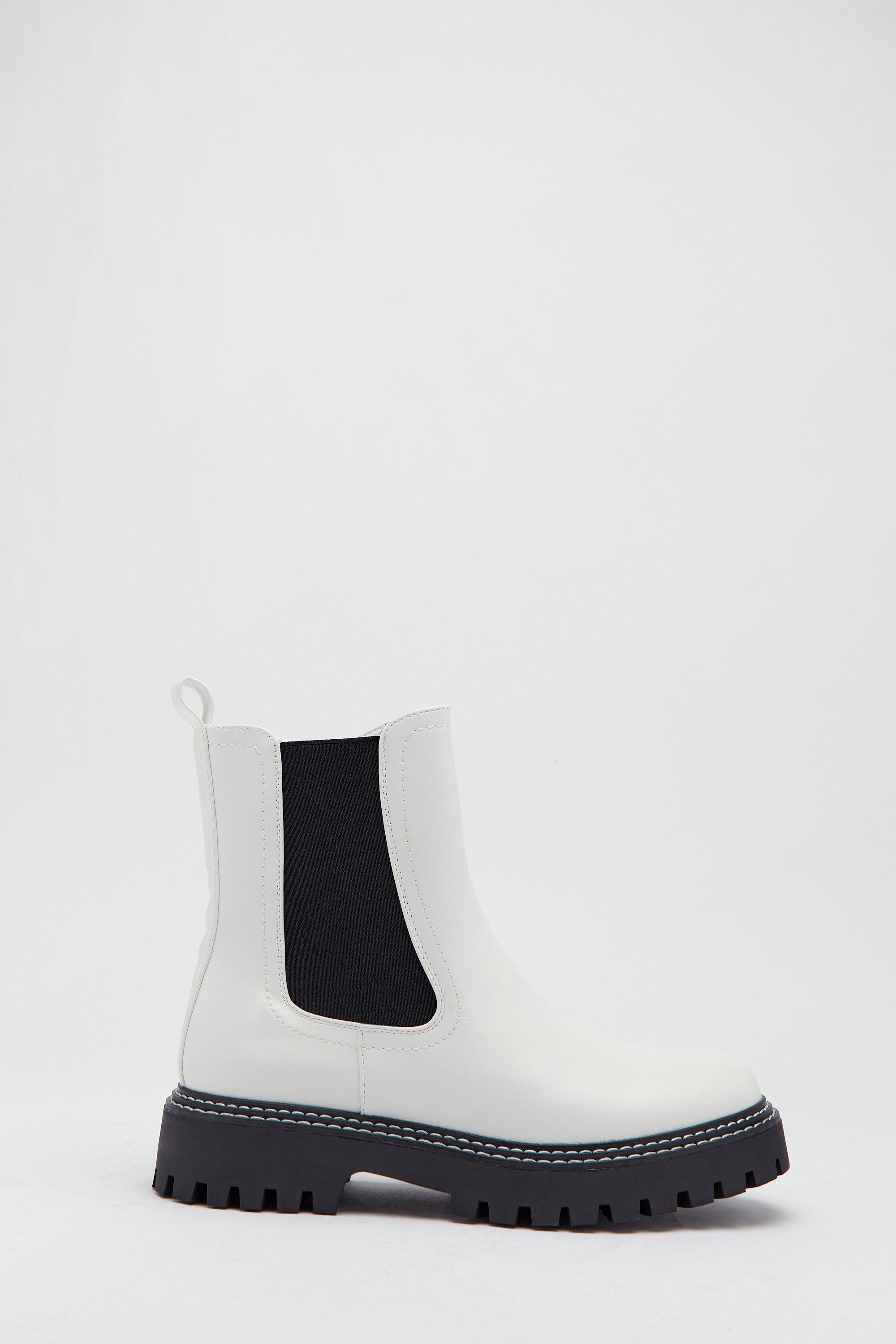 Womens Chunky Sole Chelsea Ankle Boot - white